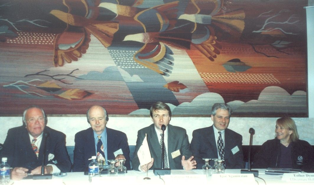 Первый Software Outsourcing Summit, 2001 г. Санкт-Петербург Software Outsourcing Summit, 2001 г. Санкт-Петербург